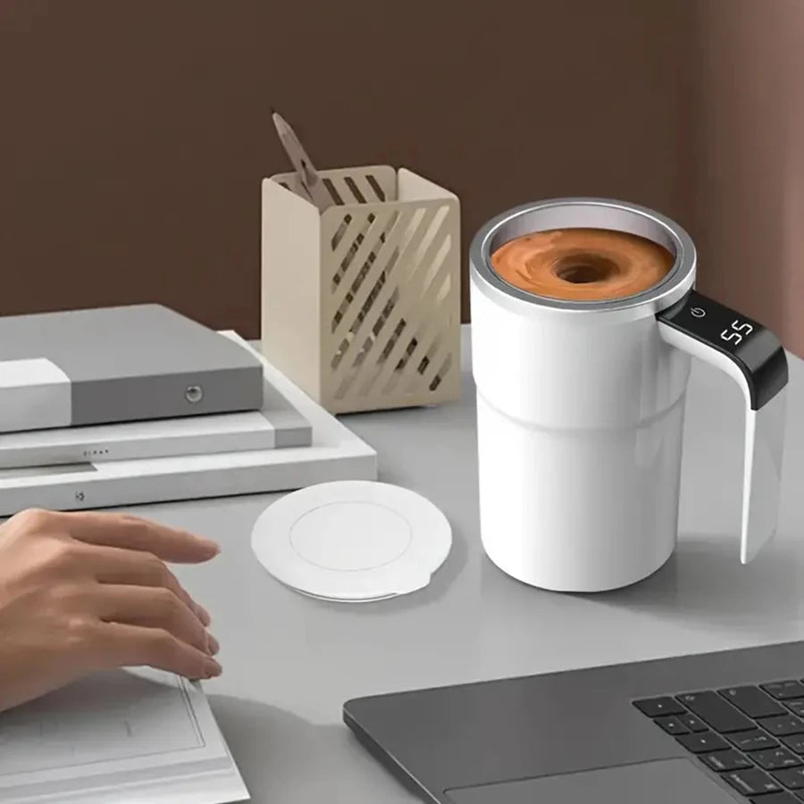 Self-Stirring Coffee Mug – Automatic Mixing, Zero Effort